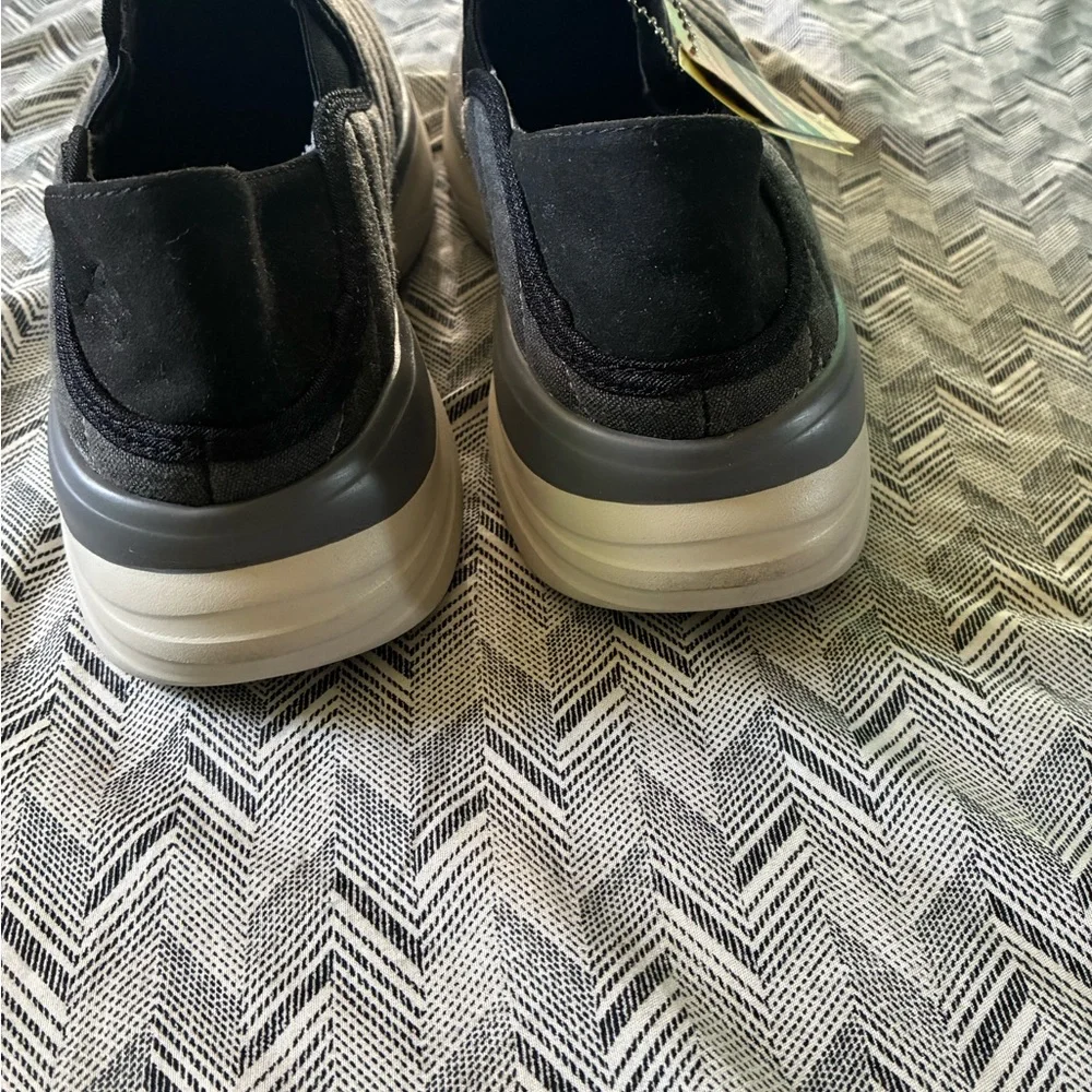 Skechers Men's Gray Slip-On Sneakers - Picture 2 of 5